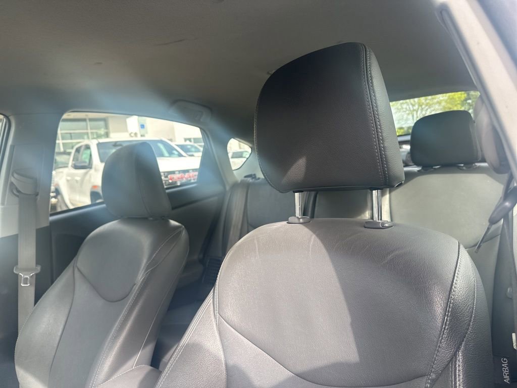 Used 2014 Toyota Prius Prime Plug-In Hybrid image 10