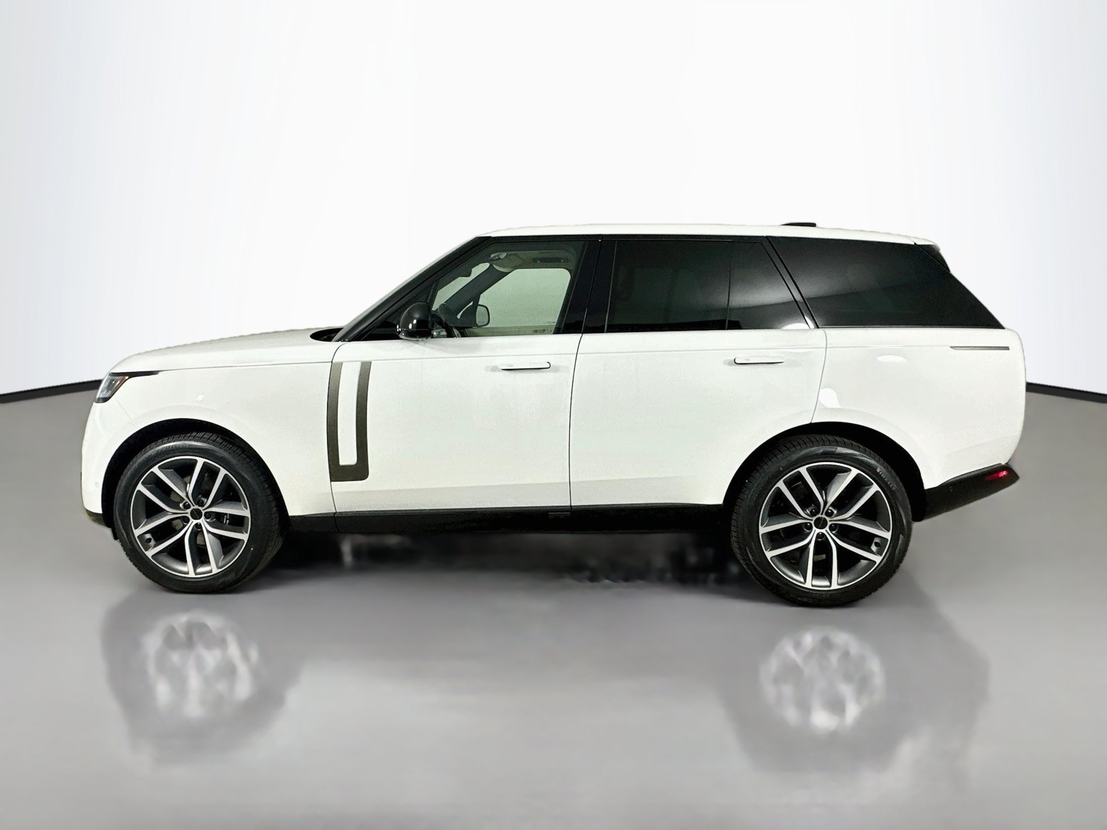 New 2026 Land Rover Range Rover SE AWD/4WD image 8
