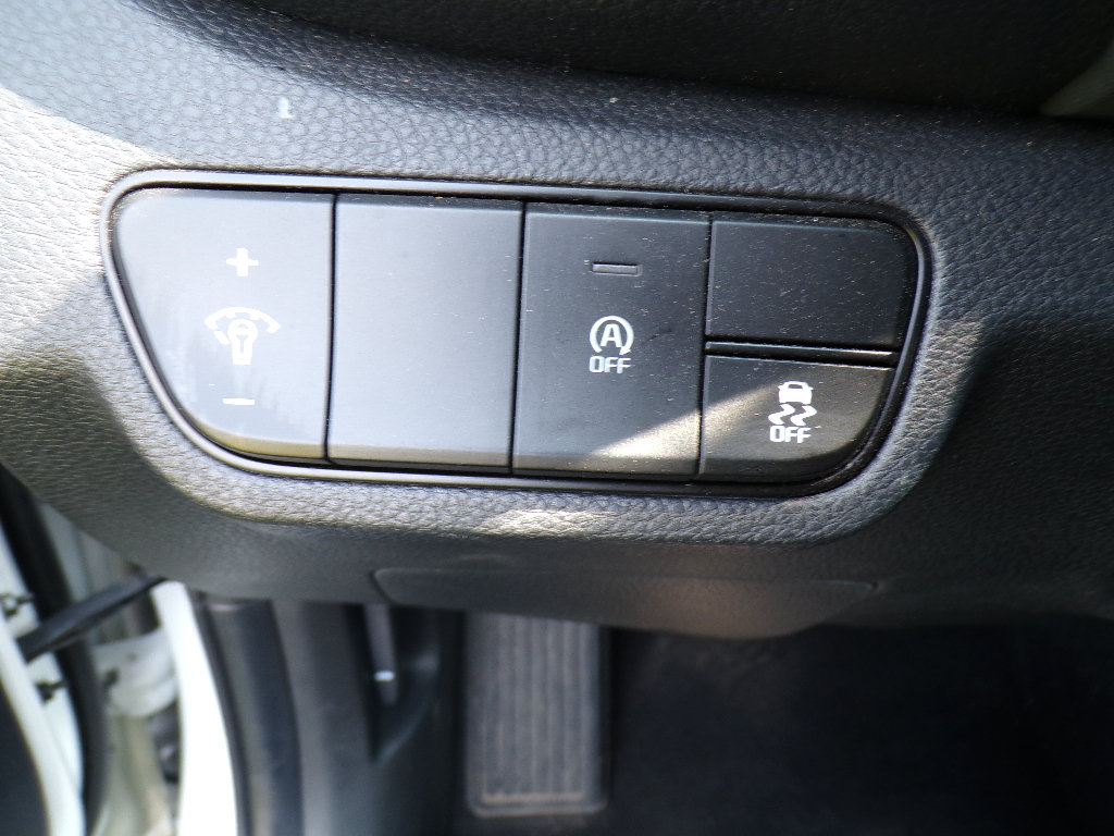 Used 2026 Kia Seltos LX AWD/4WD image 32