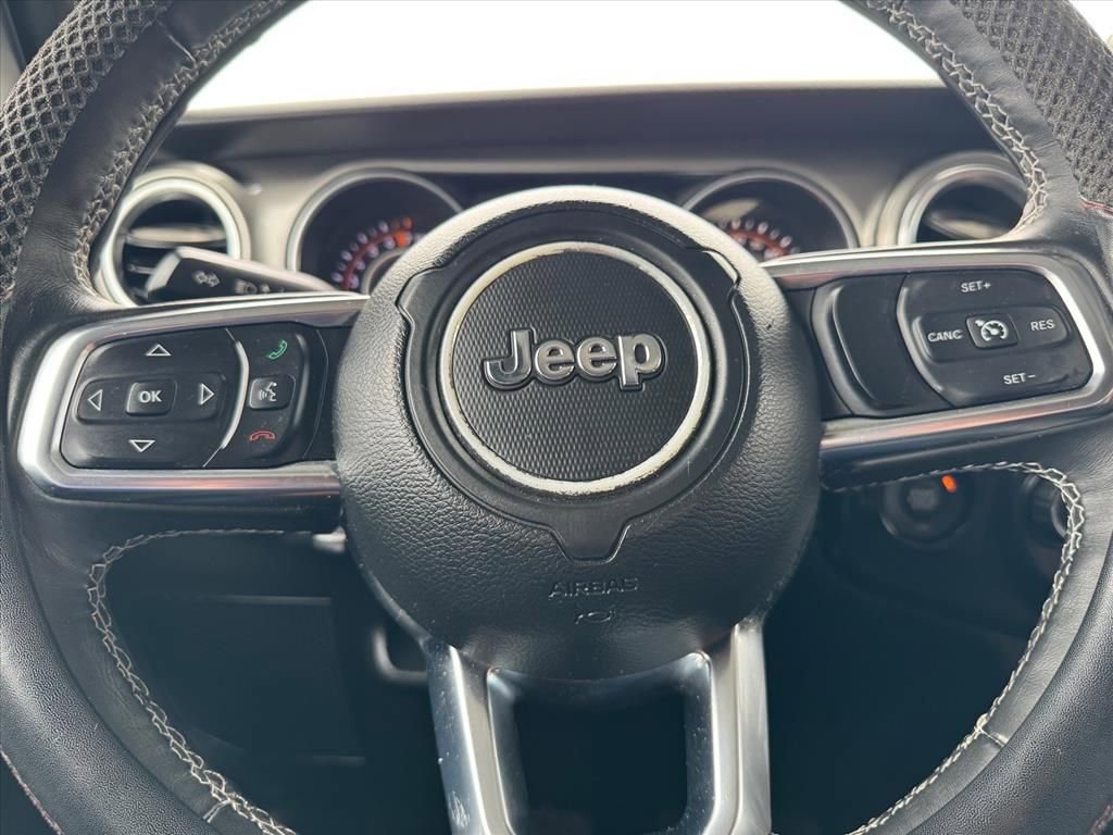 Used 2018 Jeep Wrangler Unlimited Sahara w/ Cold Weather Group image 14