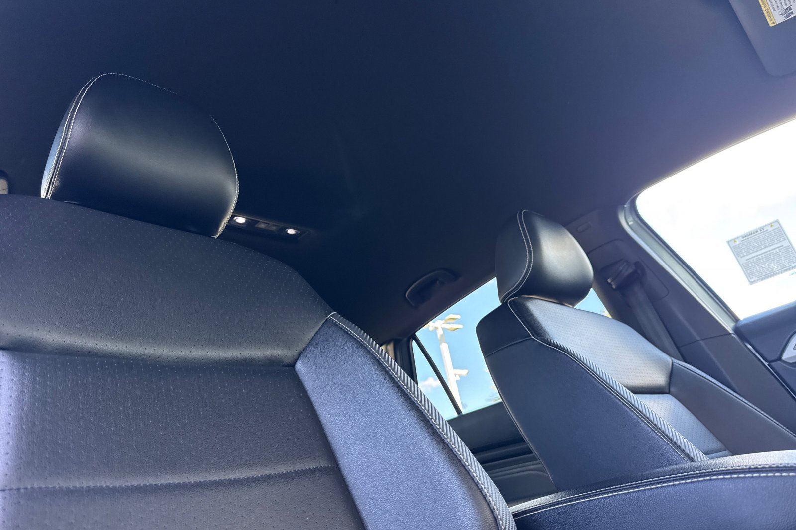 Certified 2022 Volkswagen Atlas Cross Sport SE image 18