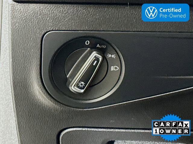 Certified 2022 Volkswagen Tiguan SE w/ Panoramic Sunroof Package image 10