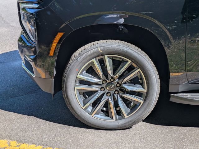New 2026 Chevrolet Suburban LS w/ LS Custom Edition AWD/4WD image 7
