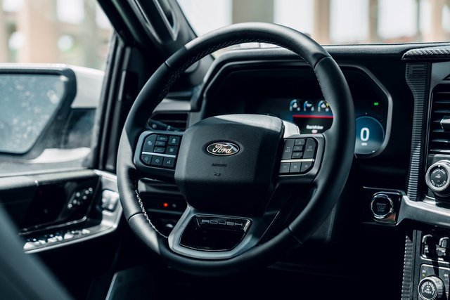 New 2025 Ford F150 Lariat w/ Equipment Group 502A High image 41