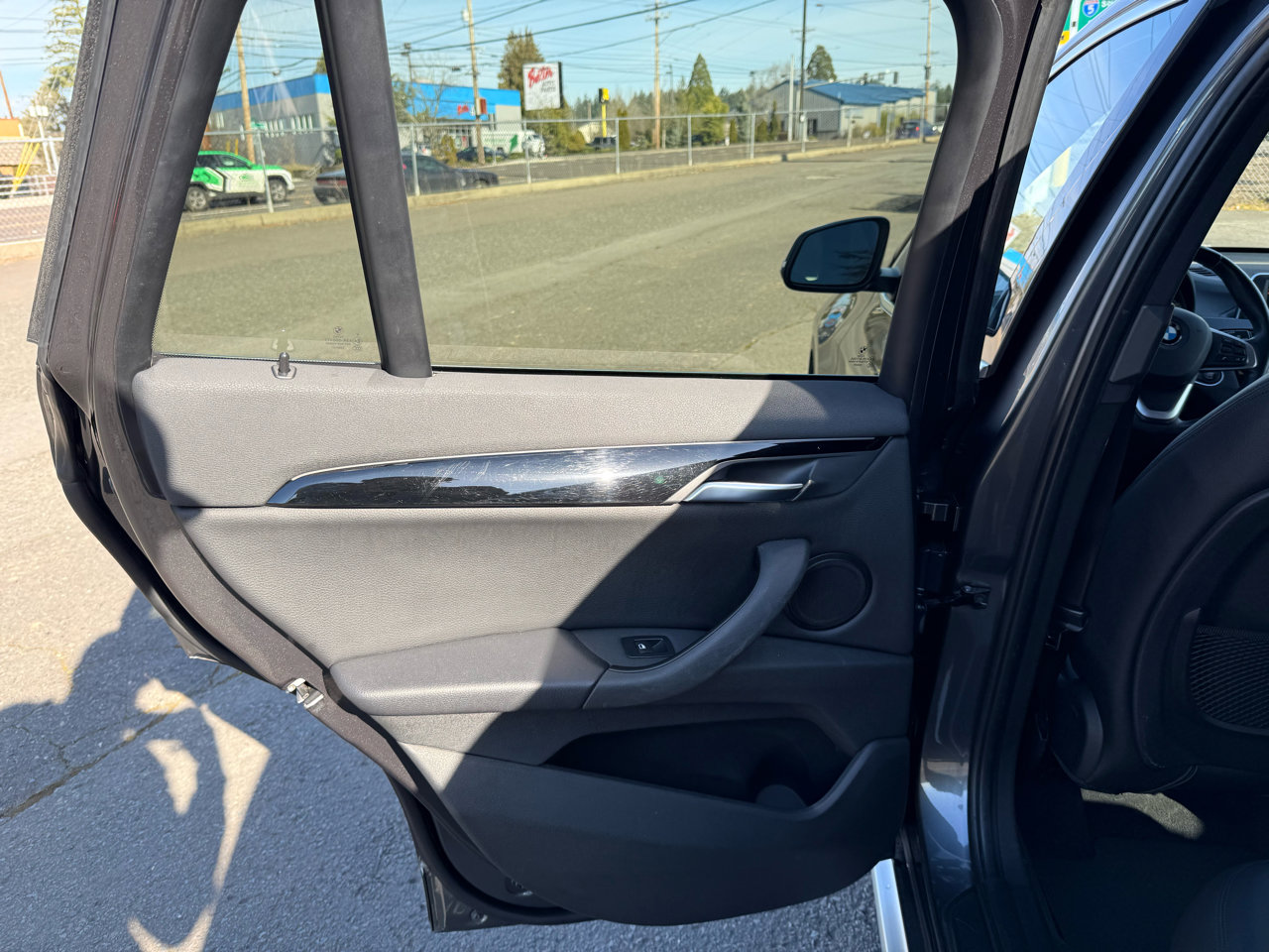 Used 2017 BMW X1 xDrive28i image 15