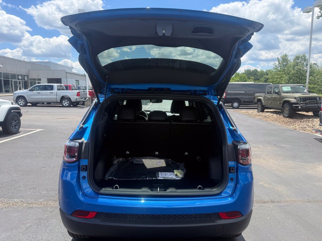 New 2026 Jeep Compass Limited AWD/4WD image 38