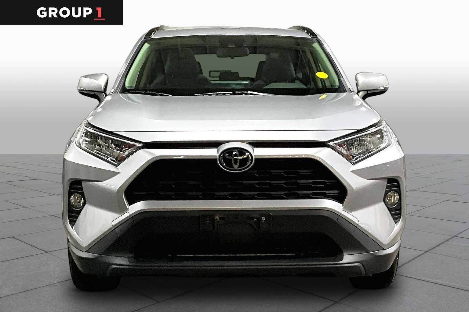 Certified 2020 Toyota RAV4 XLE w/ Convenience Package image 4