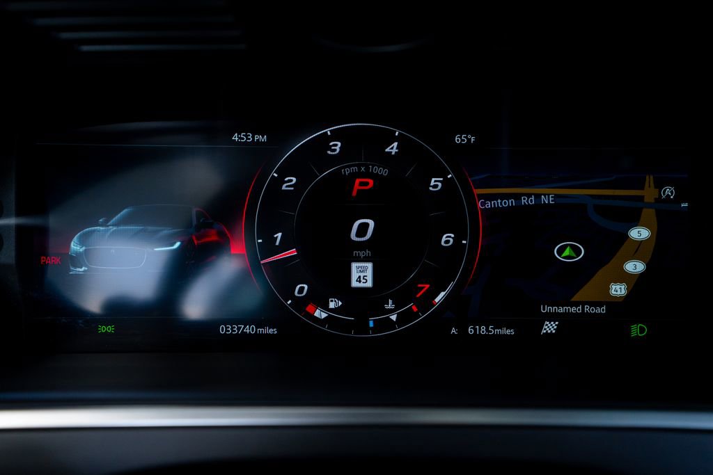 Used 2021 Jaguar F-TYPE Coupe RWD image 34