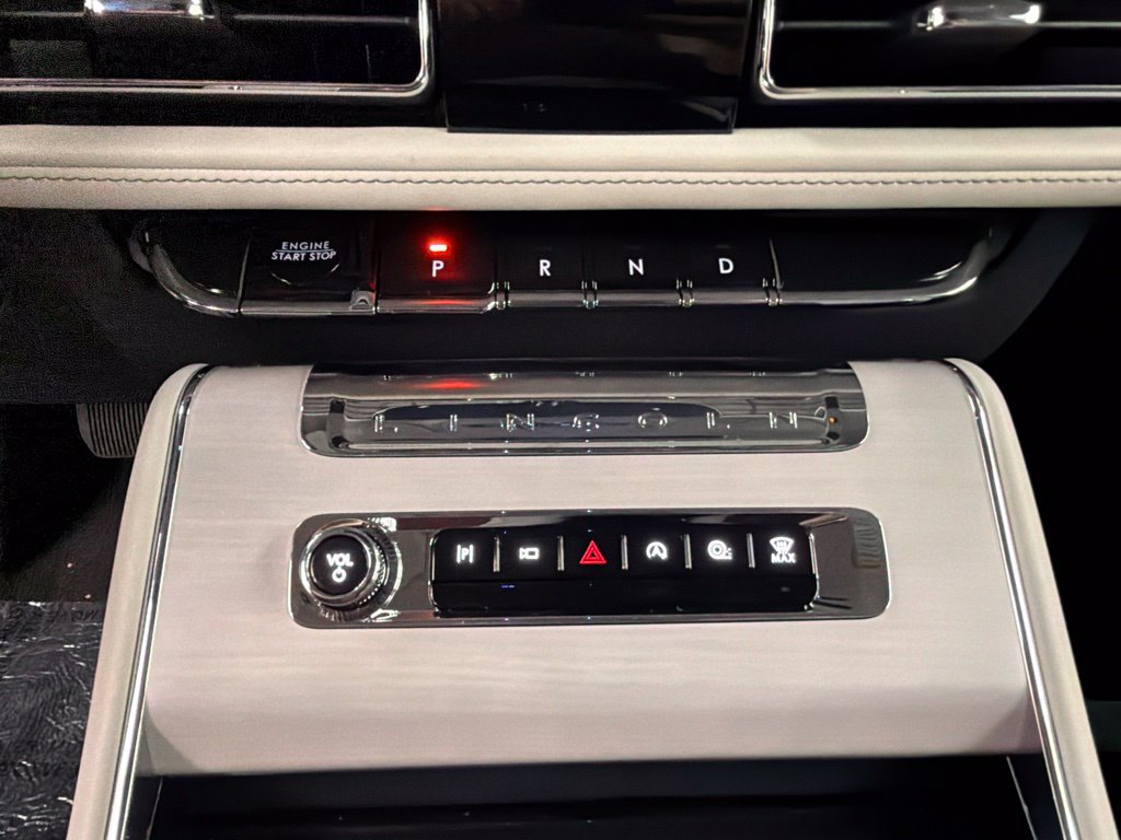 New 2027 Lincoln Aviator Reserve AWD/4WD image 14