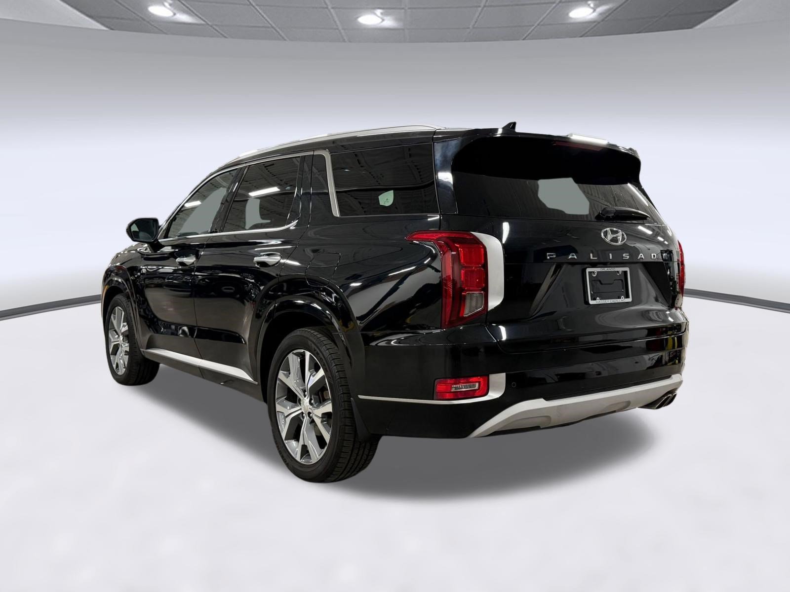 Used 2021 Hyundai Palisade Limited FWD image 3