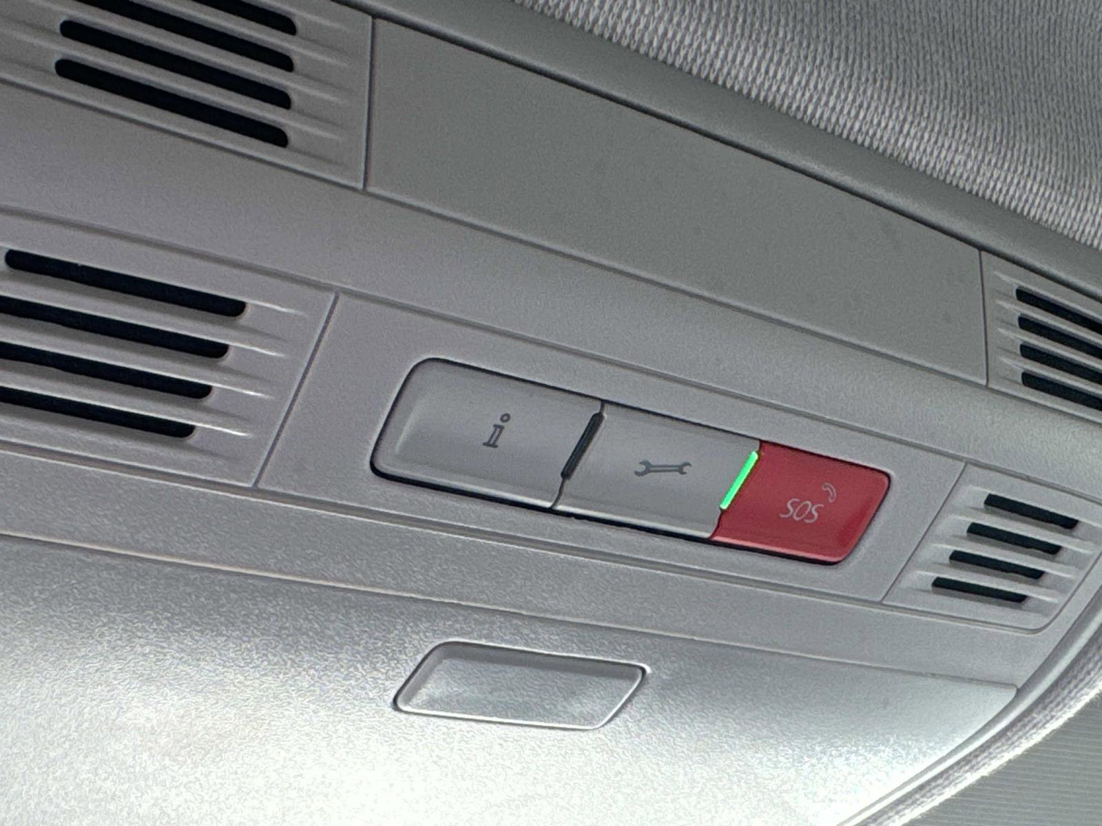 Used 2021 Volkswagen Tiguan S image 28