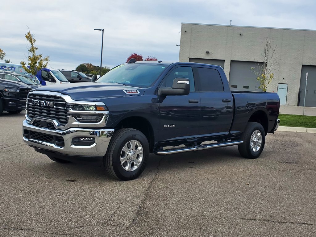 Used 2026 RAM 2500 Big Horn AWD/4WD image 2
