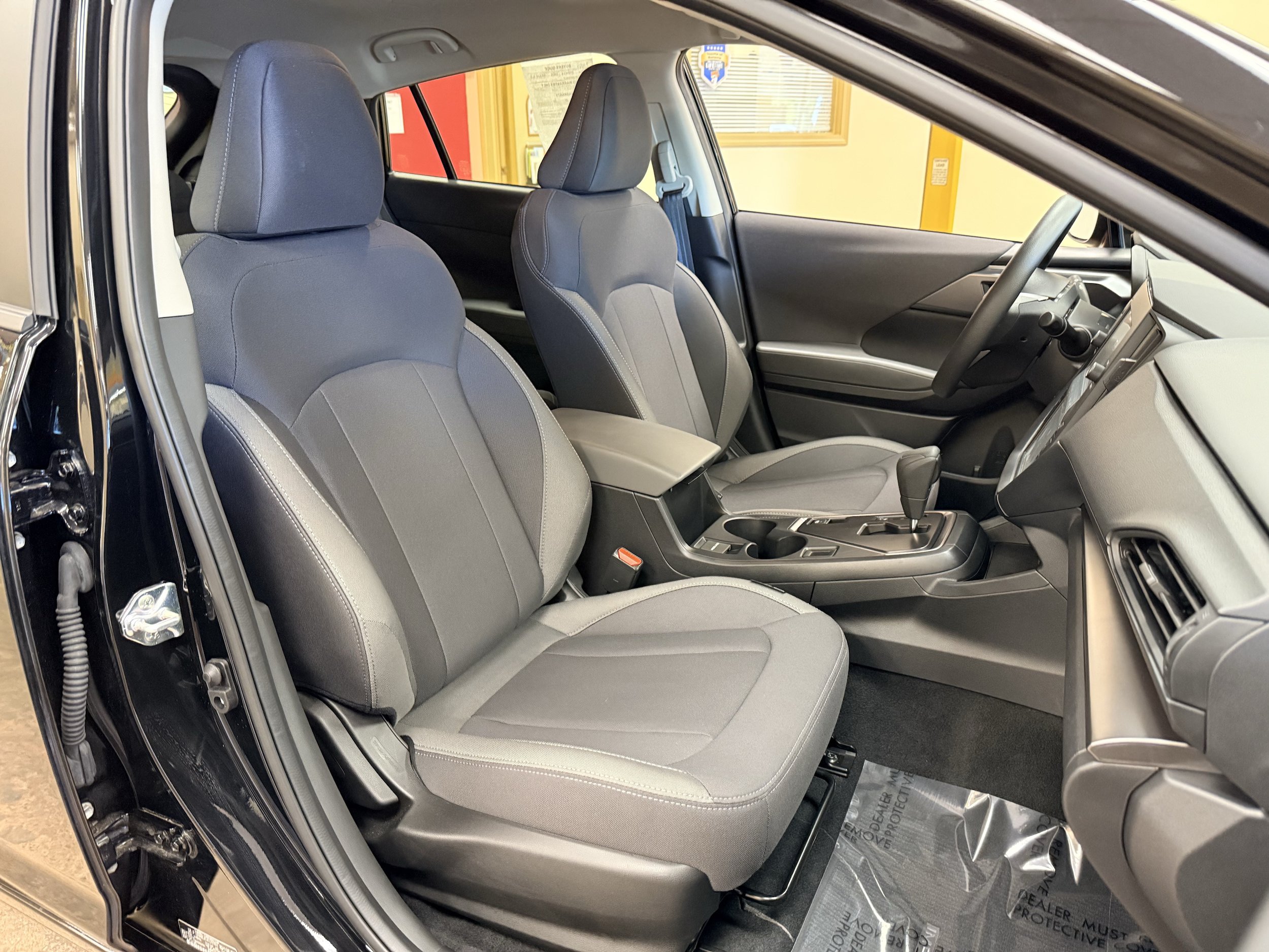 Used 2025 Subaru Impreza 2.0i AWD/4WD image 25