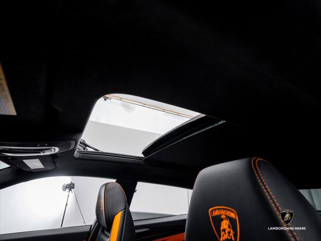 Used 2024 Lamborghini Urus S AWD/4WD image 31