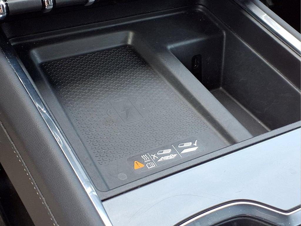 Used 2025 GMC Acadia Elevation FWD image 14