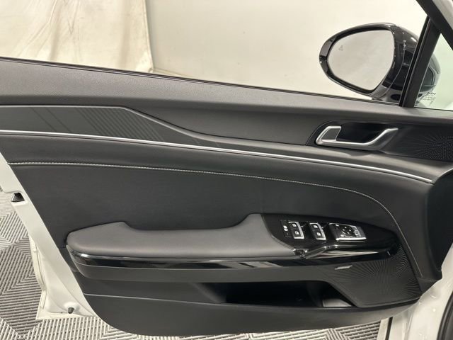 Used 2025 Kia K5 GT-Line w/ GT-Line Premium Package AWD/4WD image 15