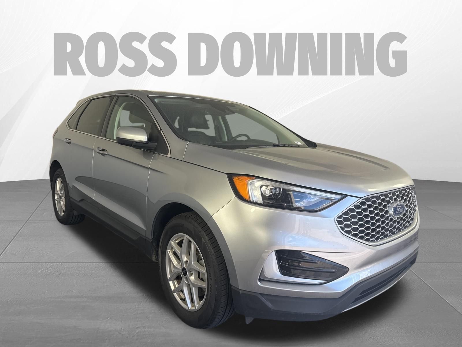 Used 2024 Ford Edge SEL image 3