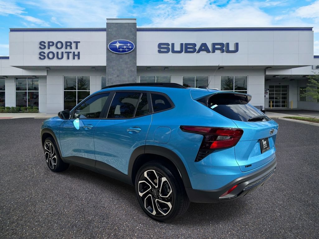 Used 2025 Chevrolet Trax RS w/ Driver Confidence Package FWD image 6