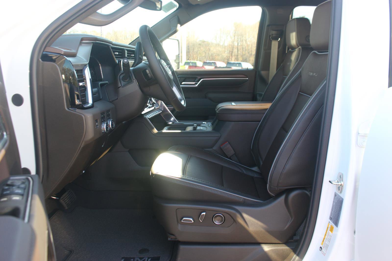 New 2026 GMC Sierra 2500 Denali image 14