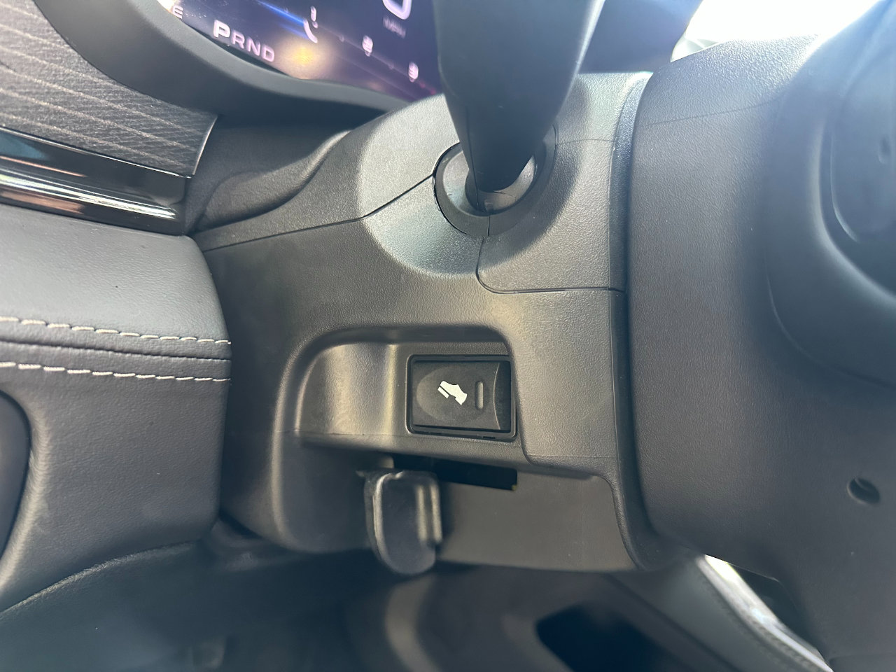 Used 2023 RAM 2500 Limited image 32