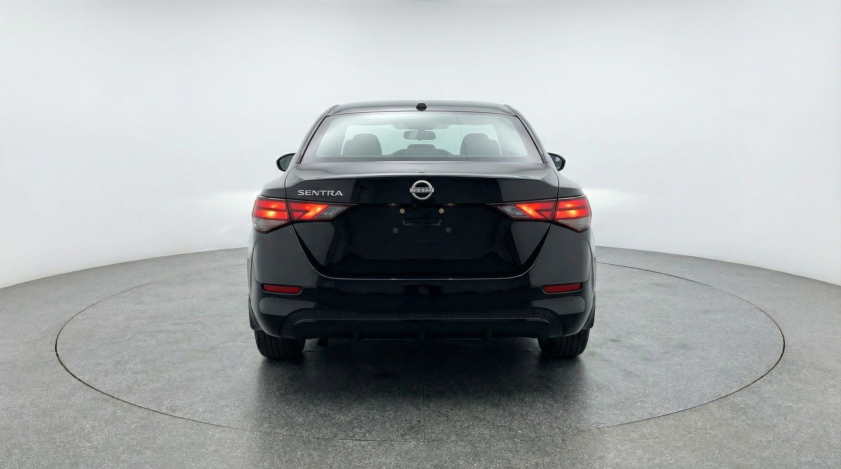 Used 2025 Nissan Sentra SV image 7