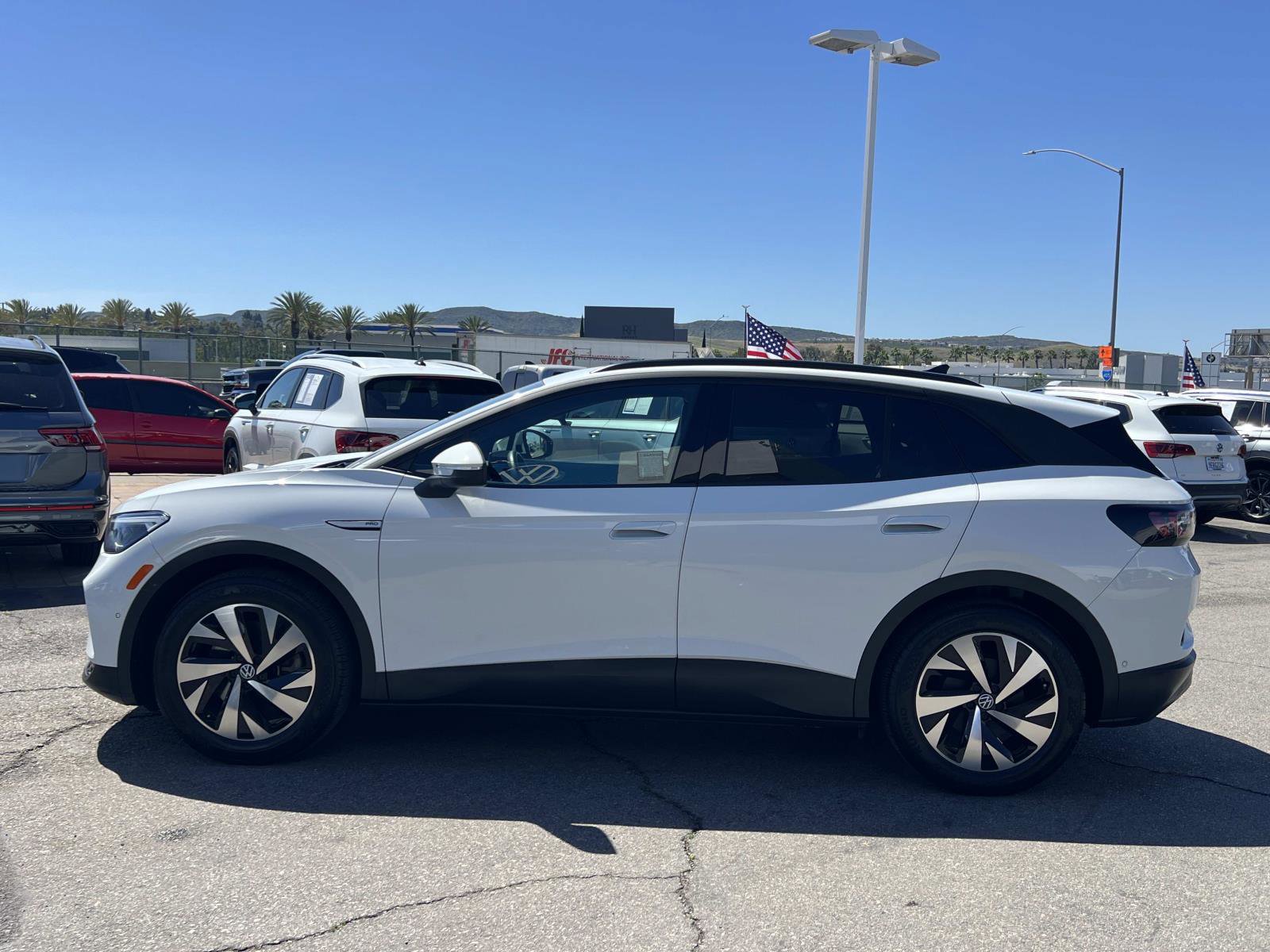 Certified 2023 Volkswagen ID.4 Pro image 2