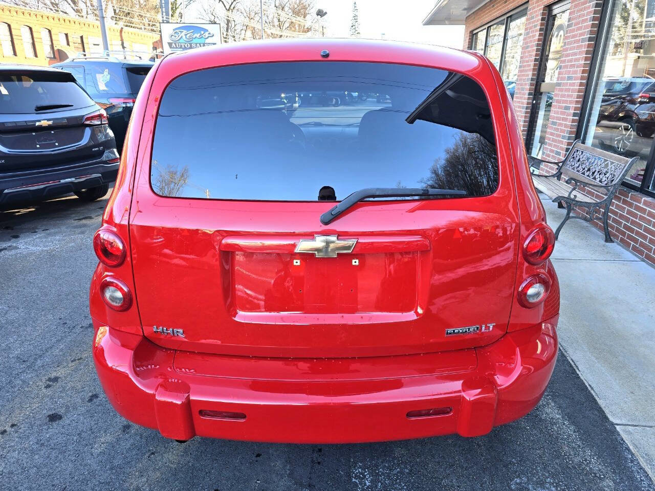 Used 2010 Chevrolet HHR LT image 5