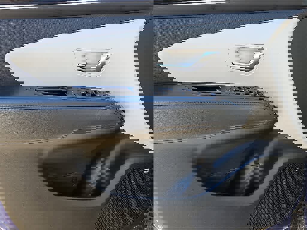 Used 2024 Hyundai Tucson Limited image 12