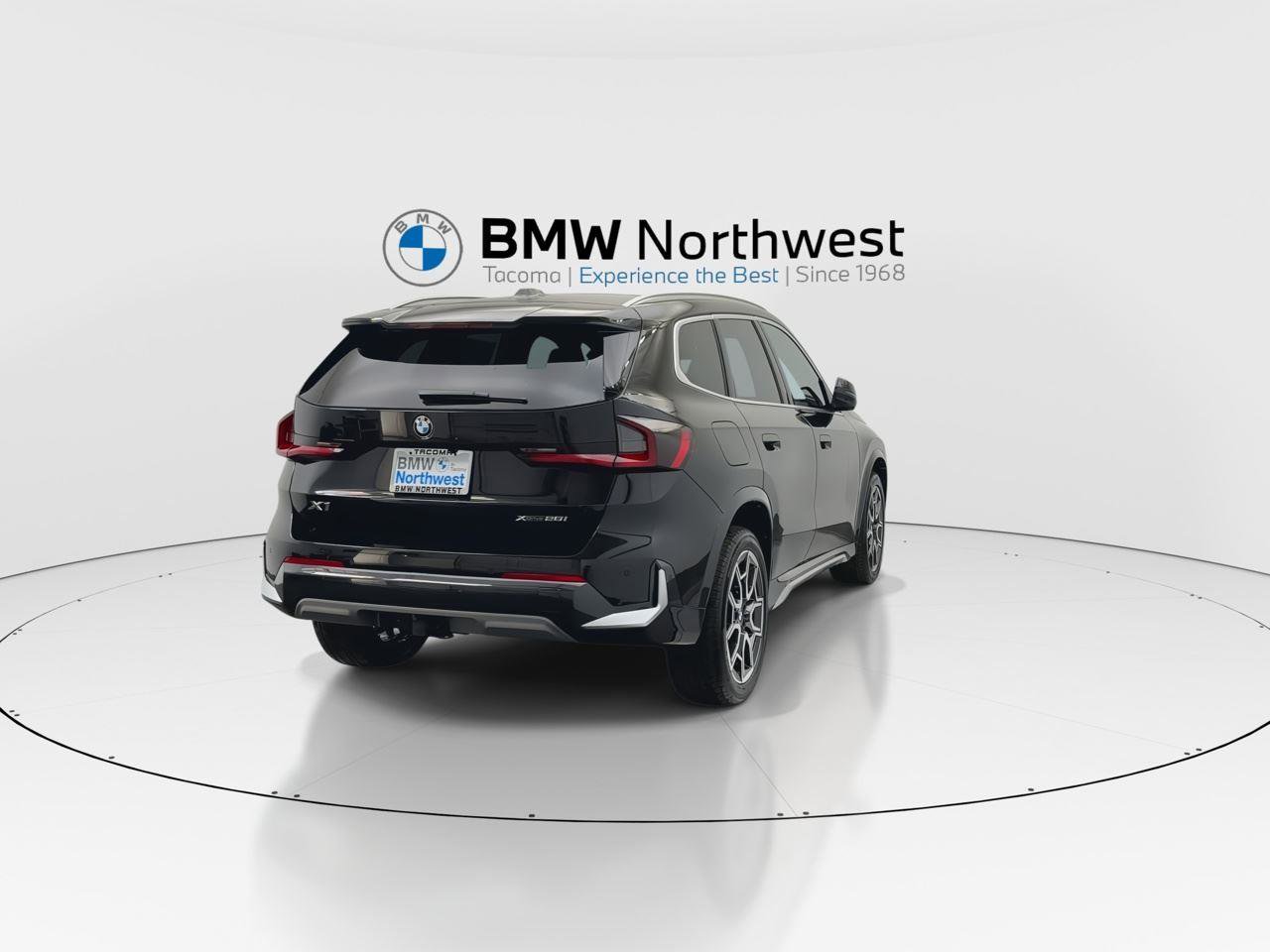 New 2025 BMW X1 xDrive28i w/ Premium Package image 2