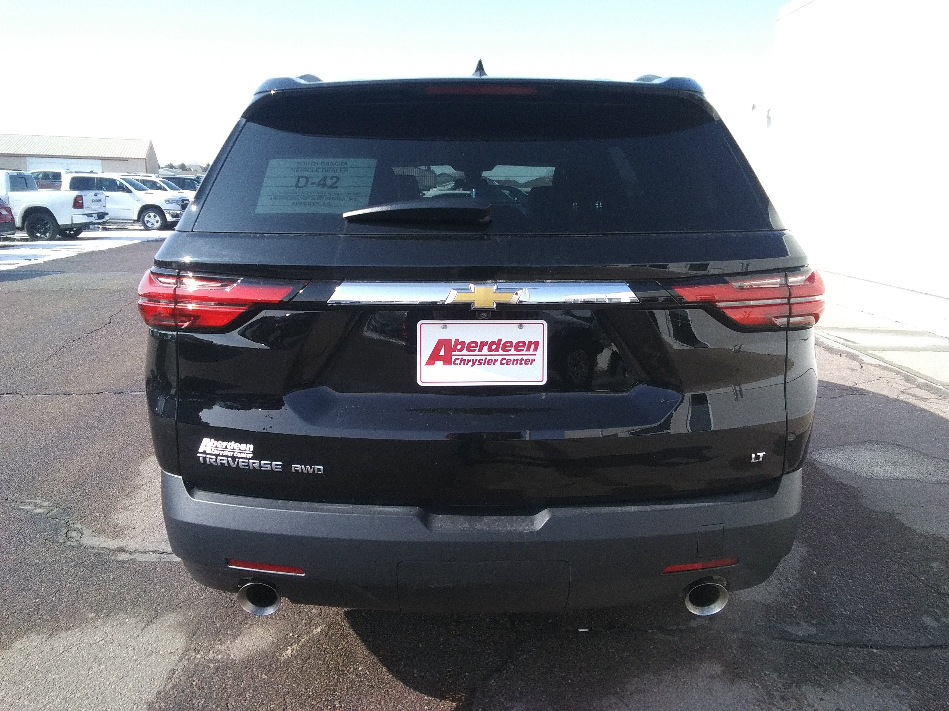 Used 2023 Chevrolet Traverse LT image 6