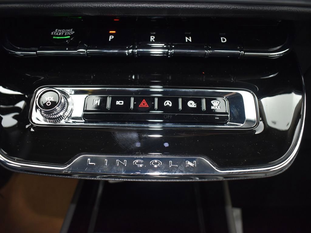 New 2025 Lincoln Corsair Reserve image 15