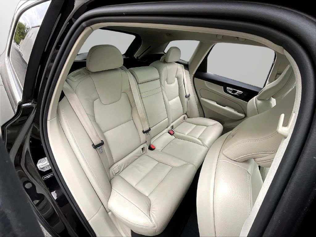 Used 2019 Volvo XC60 T6 Inscription w/ Protection Package AWD/4WD image 24