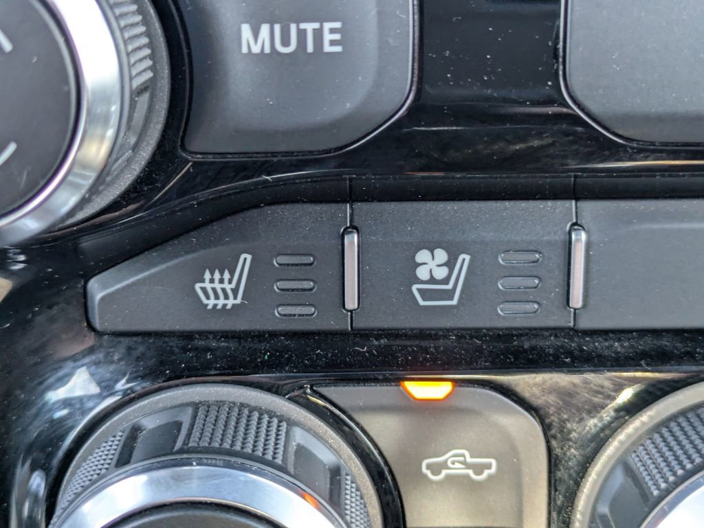 Used 2024 RAM 1500 Laramie image 22