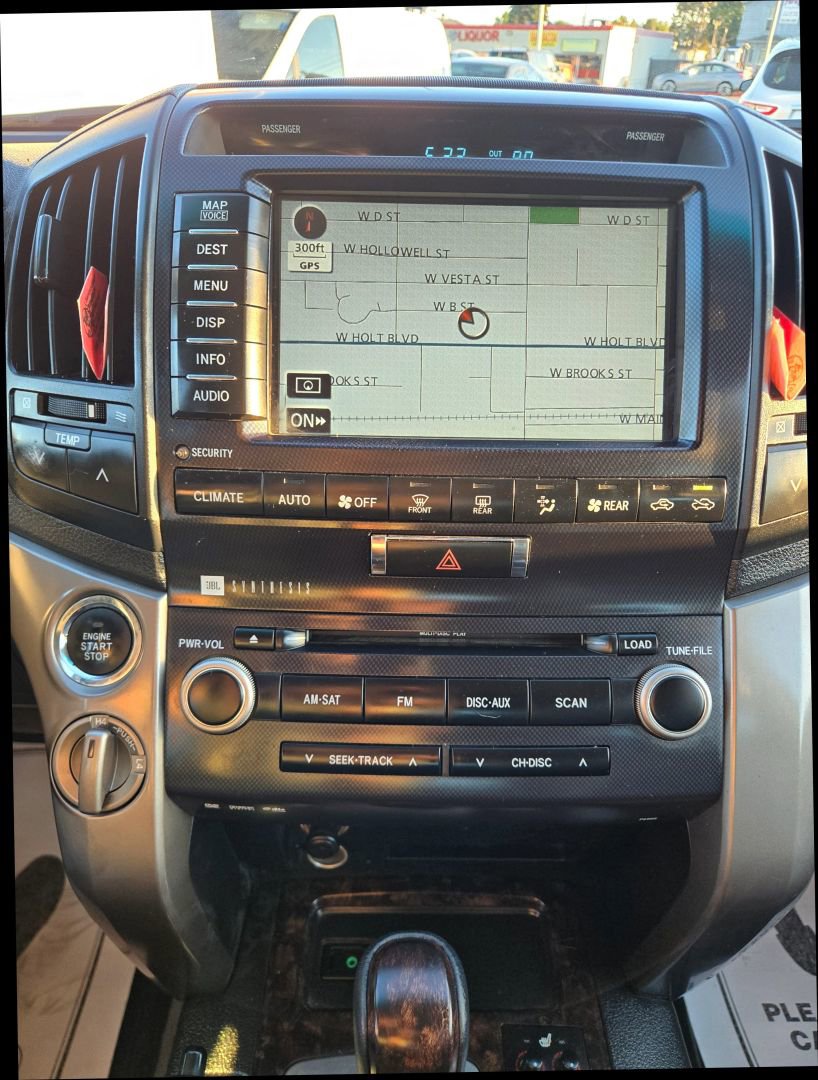 Used 2008 Toyota Land Cruiser image 22