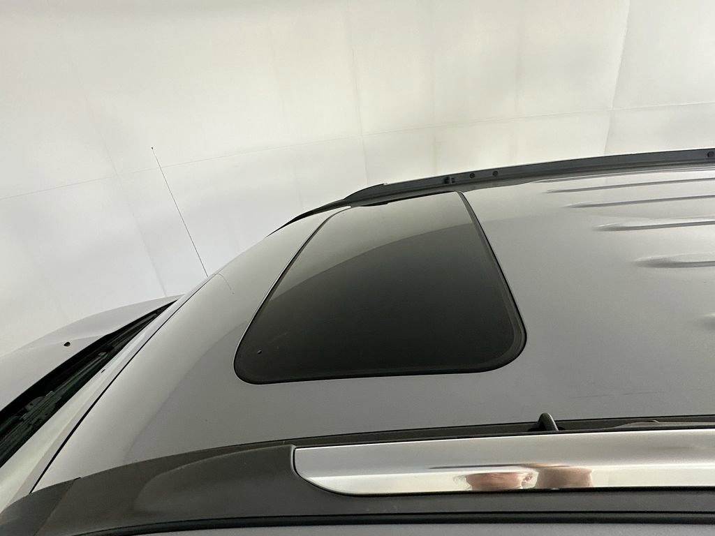 Used 2014 Jeep Compass Latitude FWD image 25