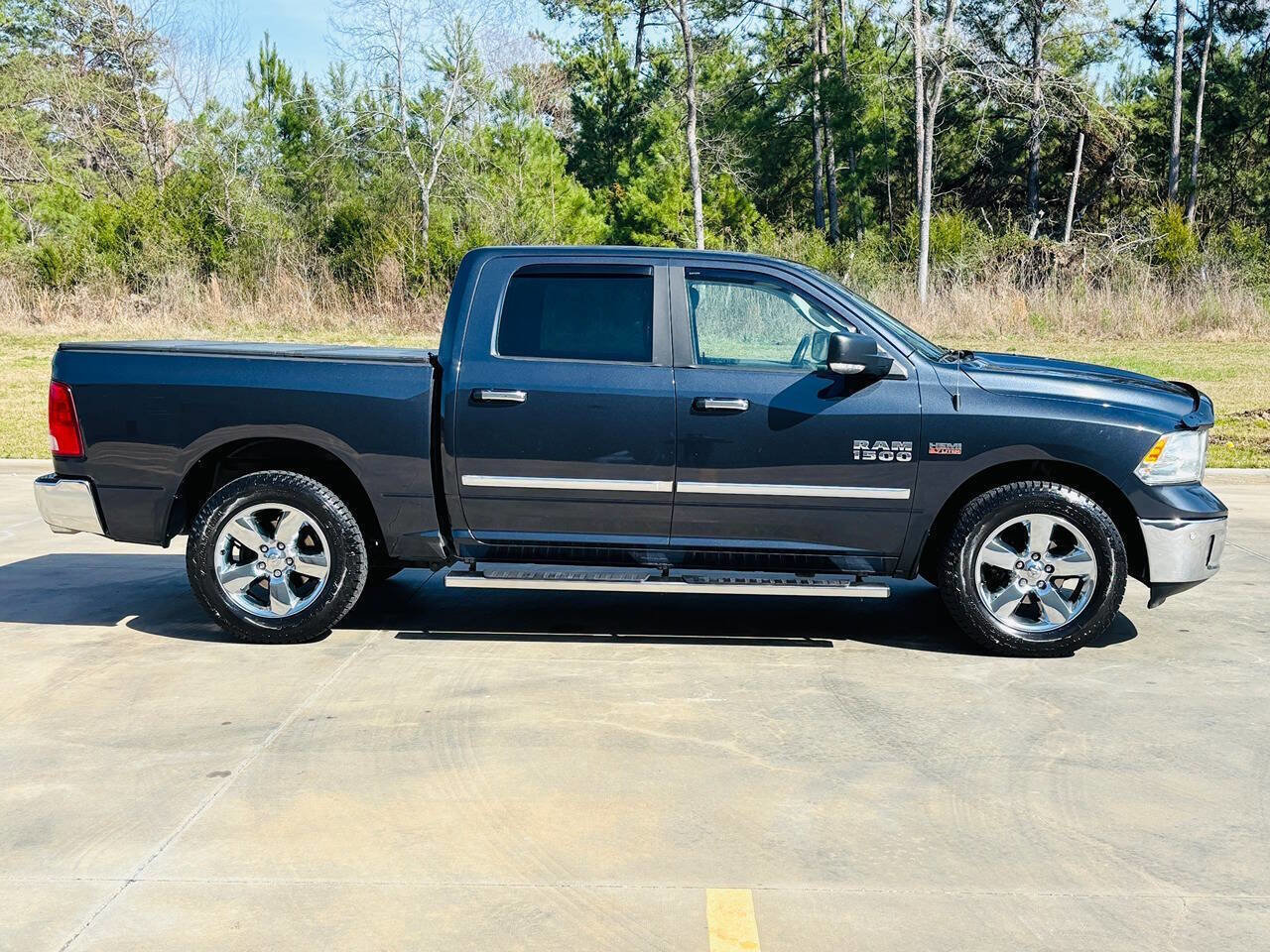 Used 2018 RAM 1500 Lone Star image 4