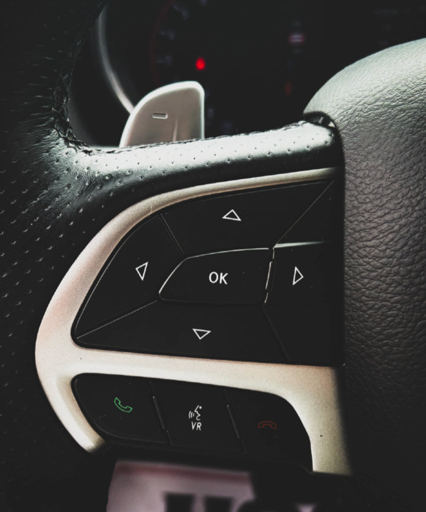 Used 2018 Dodge Durango Citadel w/ Technology Group AWD/4WD image 7