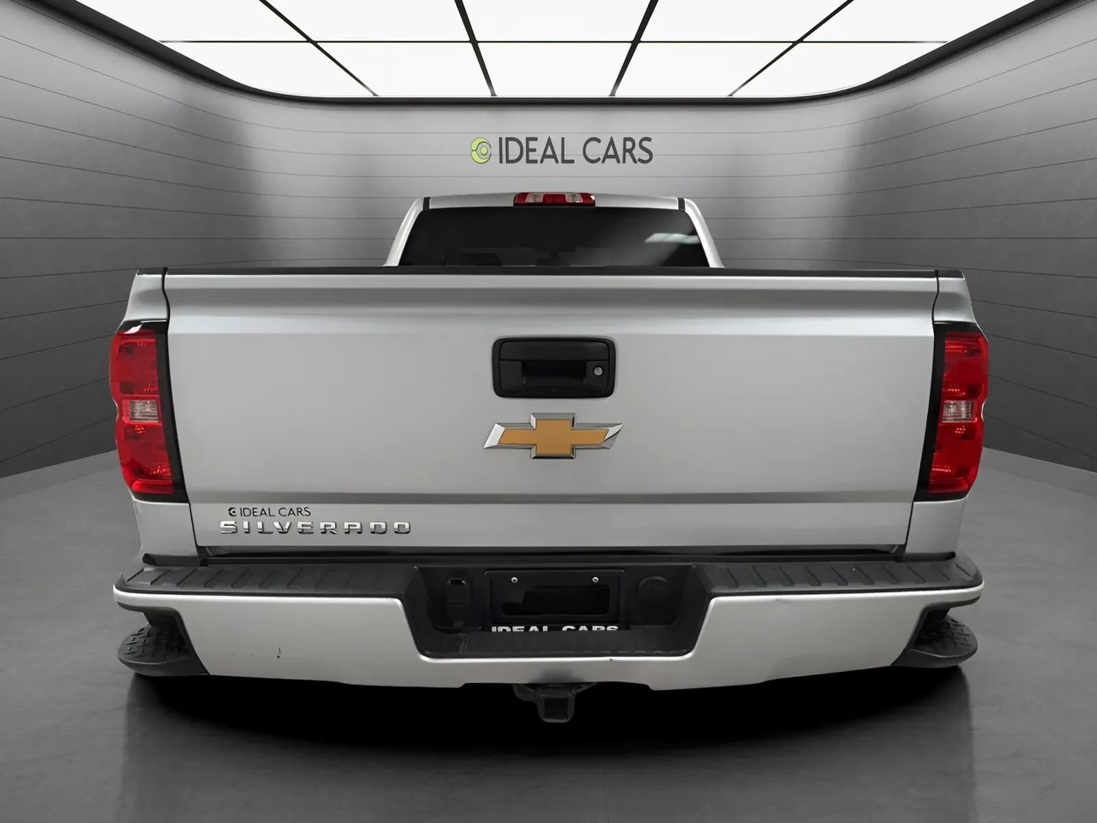 Used 2017 Chevrolet Silverado 1500 Custom w/ Custom Convenience Package RWD image 6