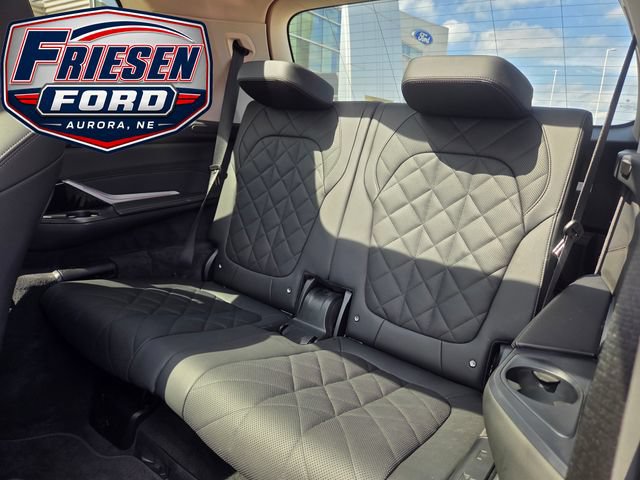 Used 2024 BMW X7 xDrive40i w/ Climate Comfort Package AWD/4WD image 25