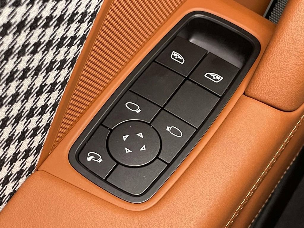 Certified 2024 Porsche 911 Carrera 4S AWD/4WD image 34