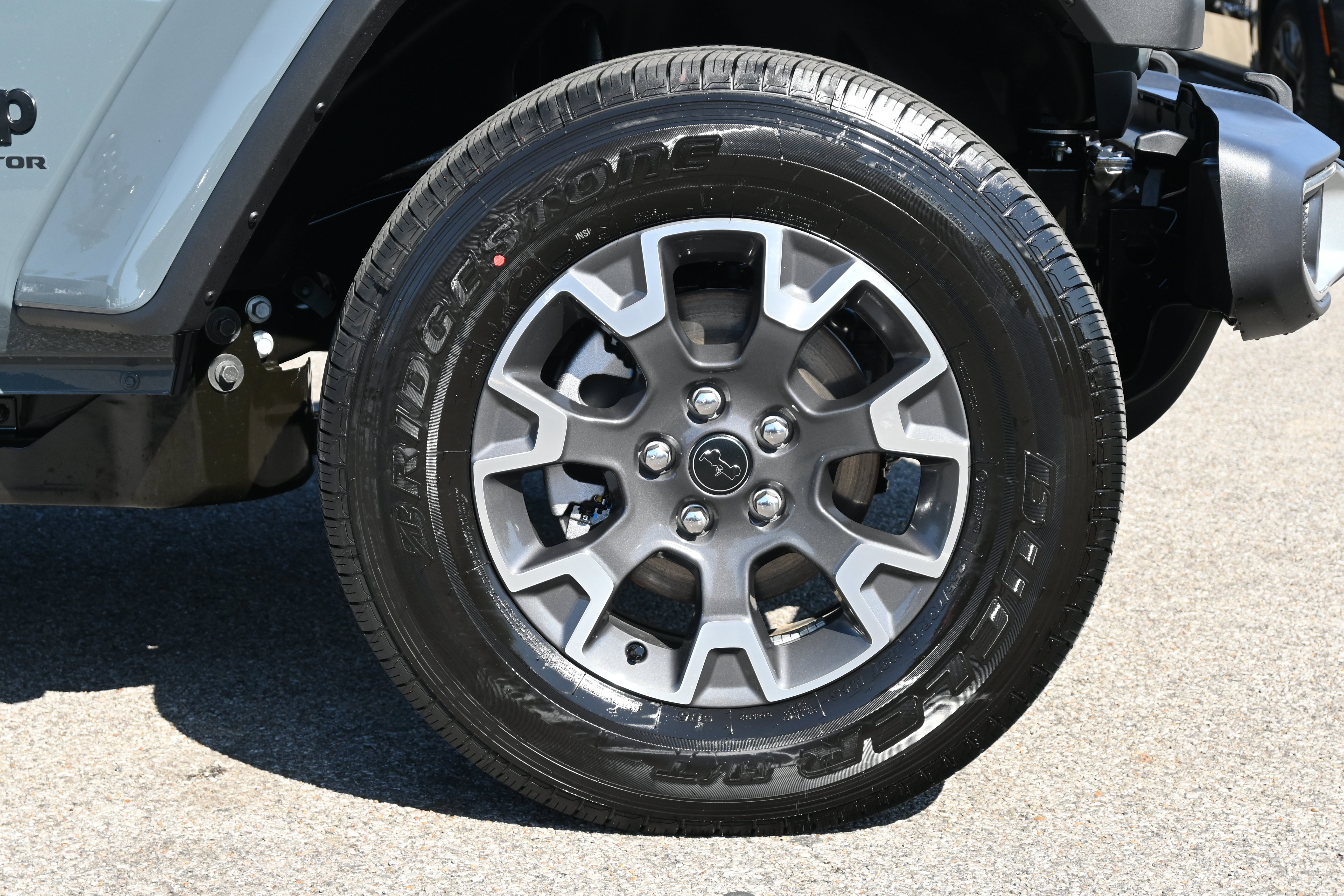 New 2026 Jeep Gladiator Sport AWD/4WD image 13