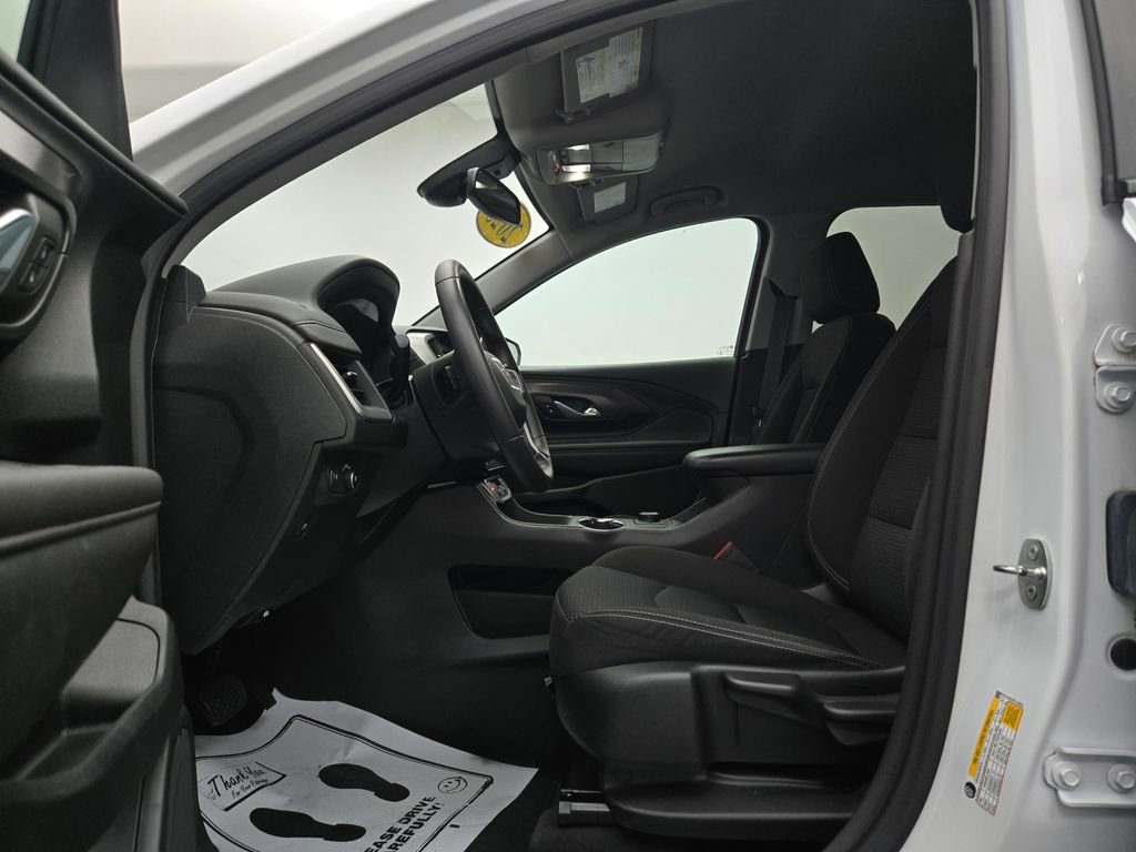 Used 2023 GMC Terrain SLE image 17