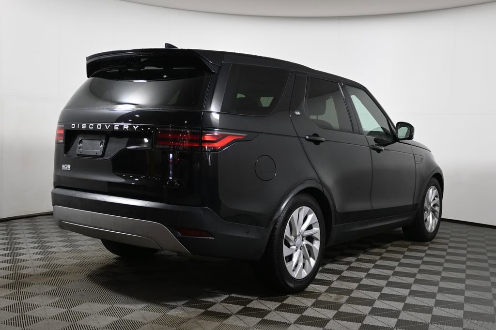 Used 2024 Land Rover Discovery S AWD/4WD image 7