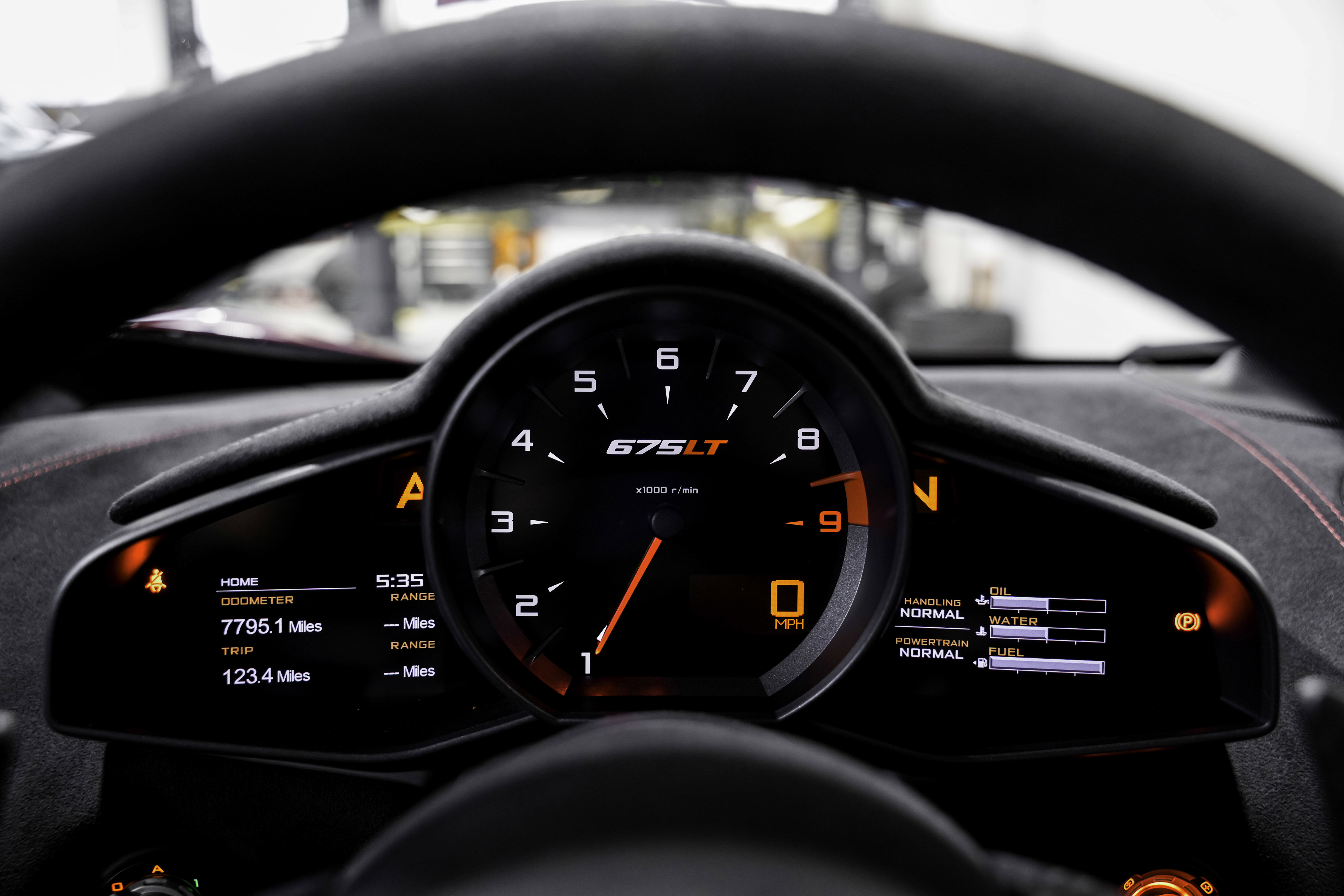 Used 2016 McLaren 675LT Coupe image 12