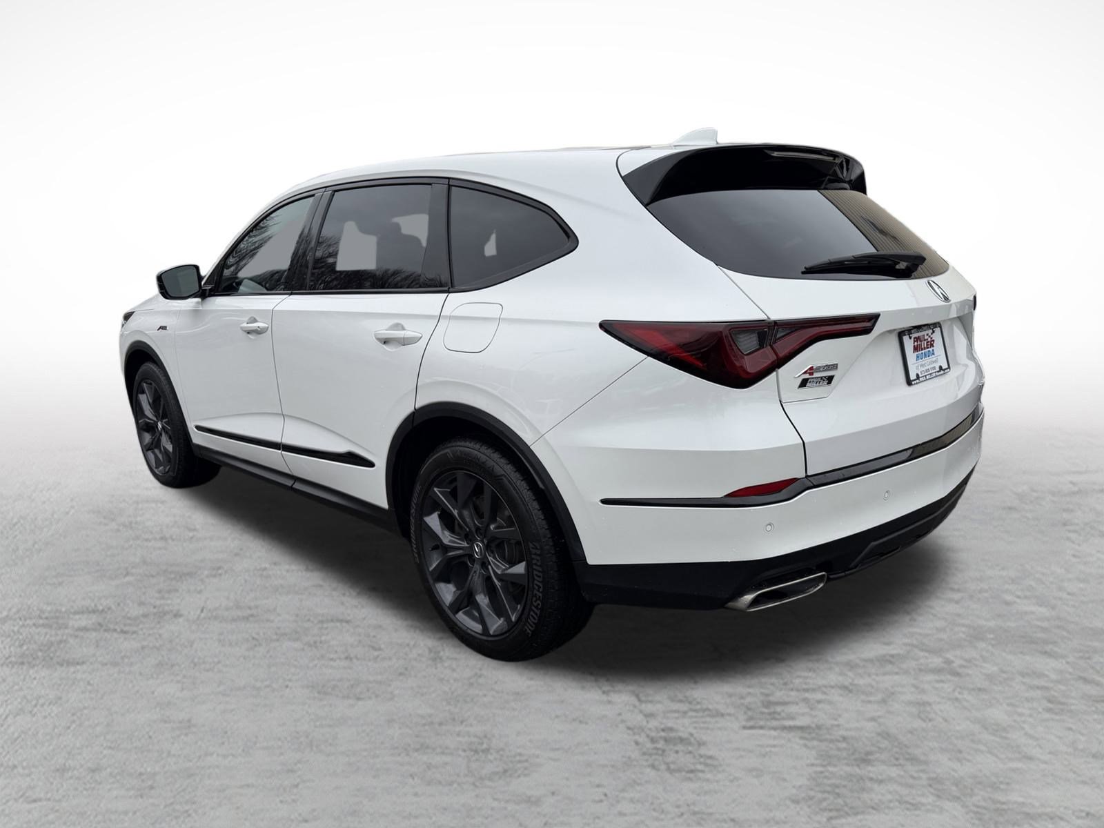 Used 2023 Acura MDX A-Spec image 5