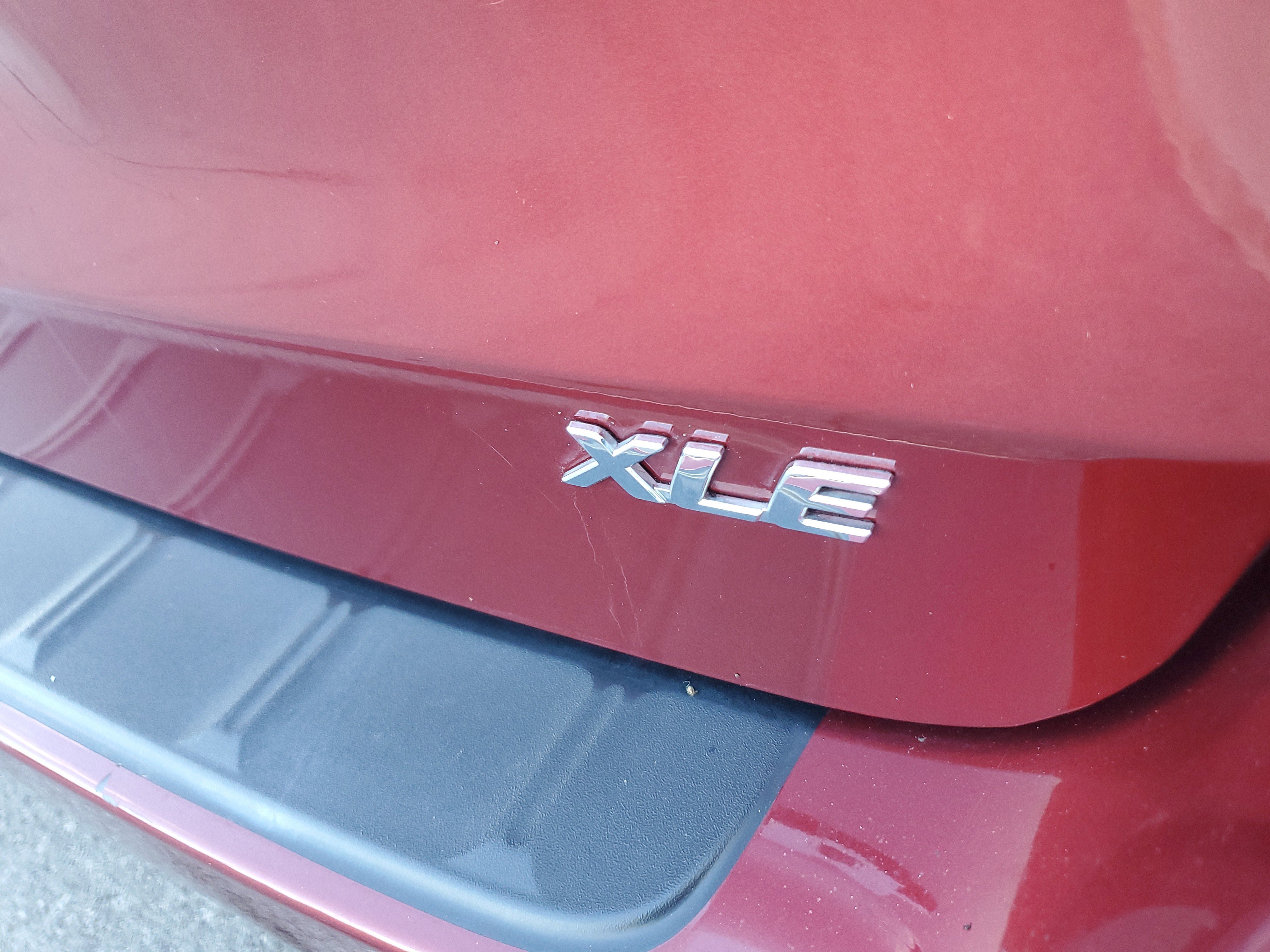 Used 2020 Toyota Sienna XLE image 32