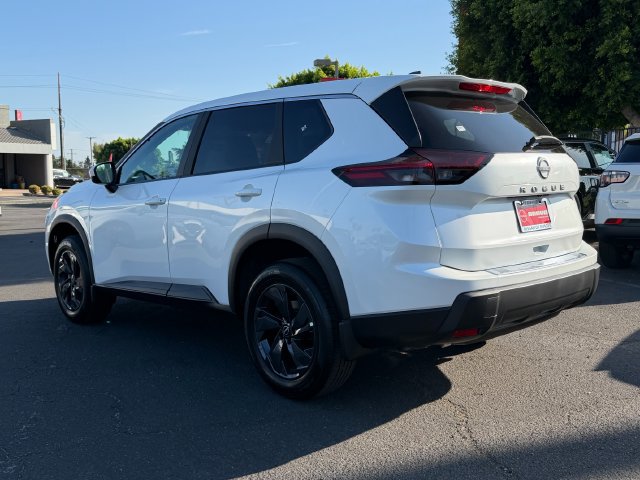 New 2026 Nissan Rogue SV FWD image 5