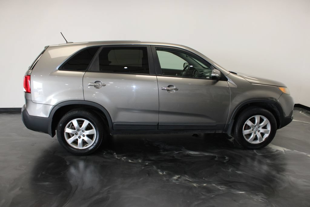 Used 2012 Kia Sorento FWD w/ Third Row Pkg image 30