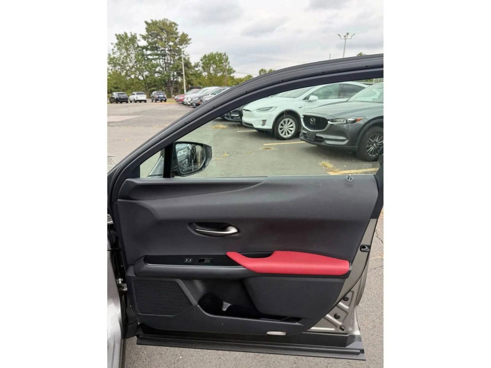 Used 2021 Lexus UX 250h F Sport w/ F Sport Premium Package image 34