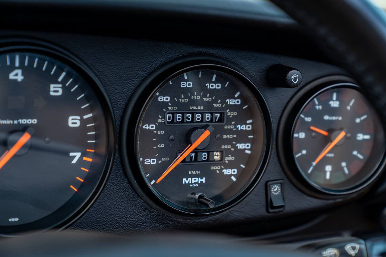 Used 1995 Porsche 911 Cabriolet image 65